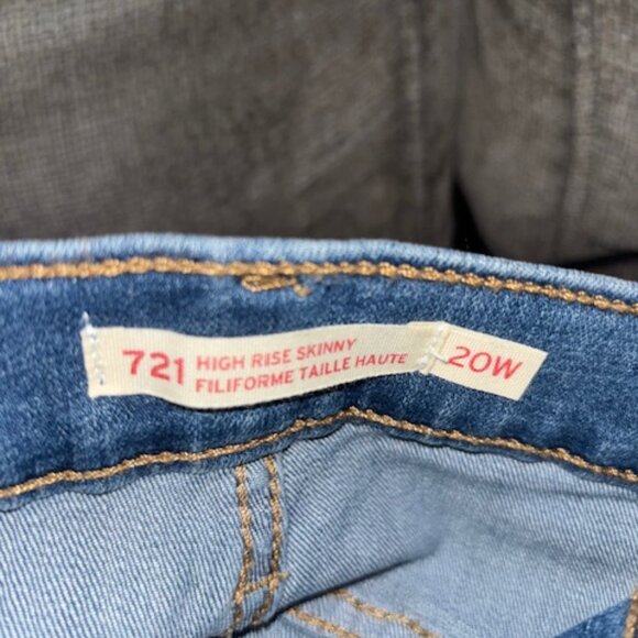 Levi's 721 Plus Size 20W High Rise Skinny Jeans, Medium Wash NEW - Picture 5 of 7